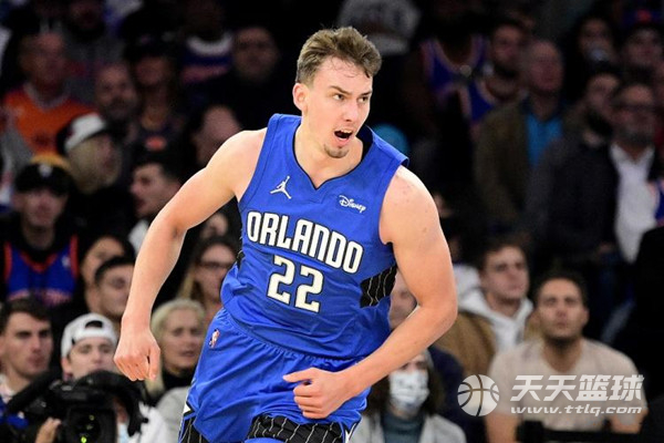 不仅展现出 不仅展现出